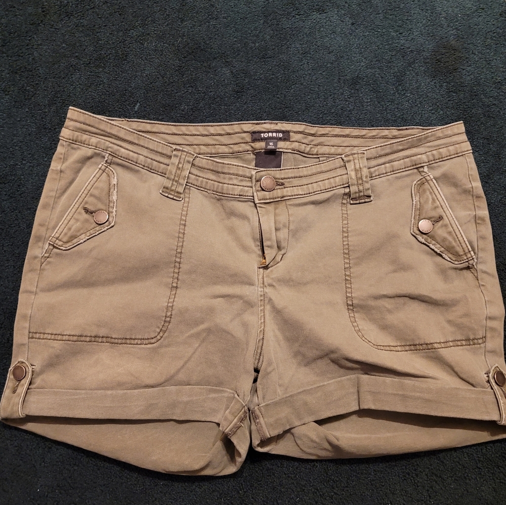 Olive Cargo shorts Torrid